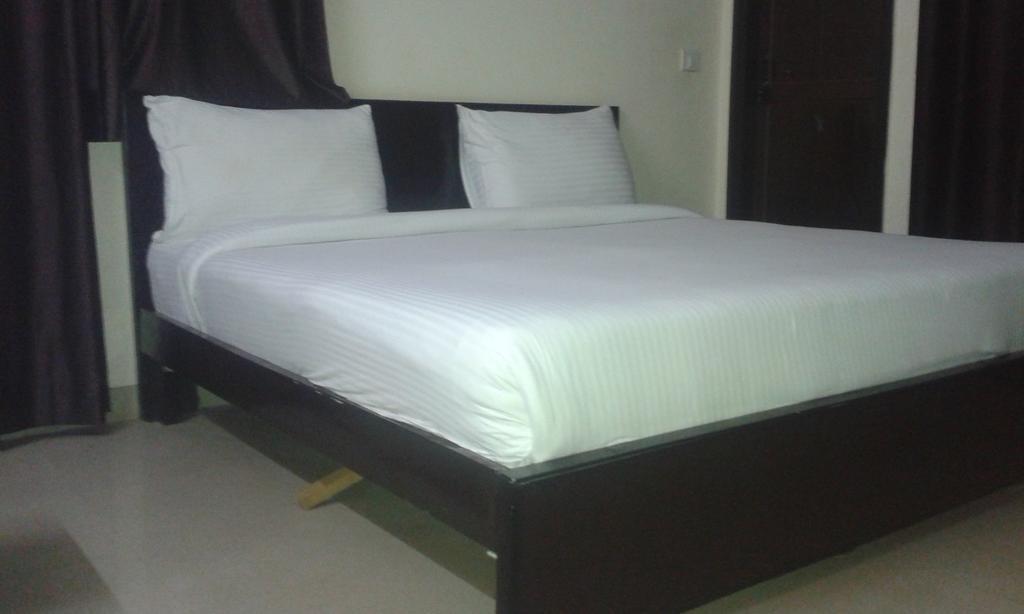 Charanpahari Hotel New Delhi Rom bilde